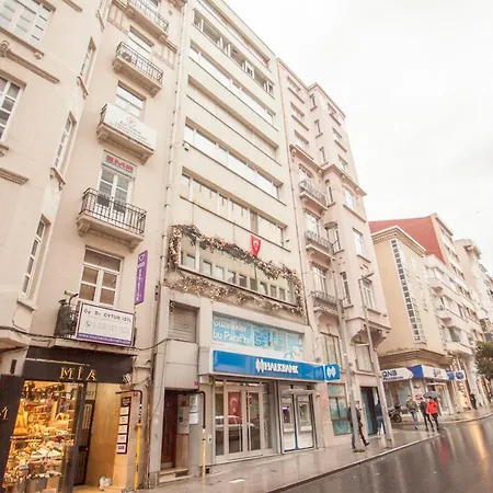 Le Chic Apart Rumeli Caddesi Simsek Apt.no:5 Kat 1 Istanbul